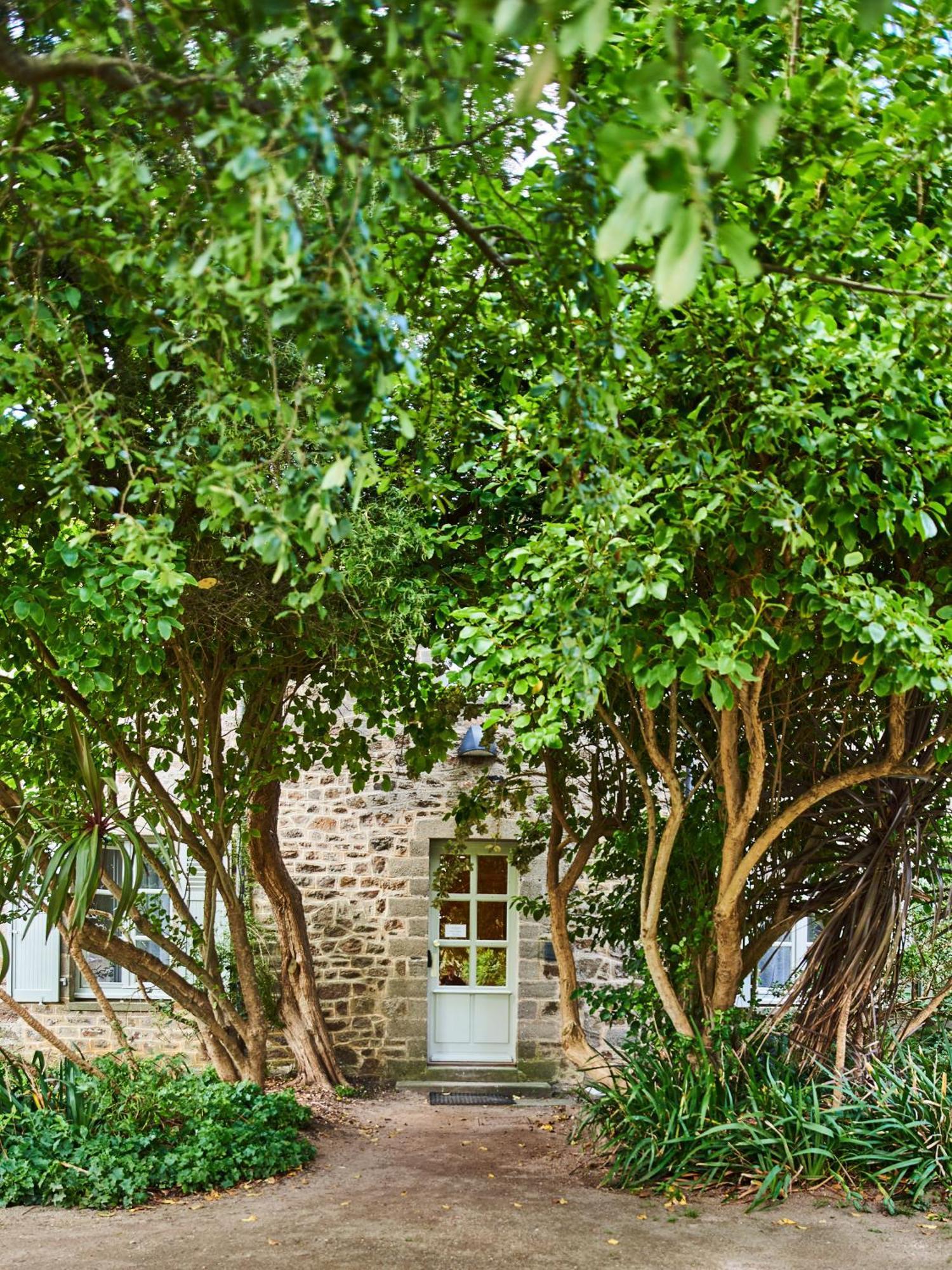 Les Maisons De Tatihou, The Originals Relais Hotell Saint-Vaast-la-Hougue Eksteriør bilde